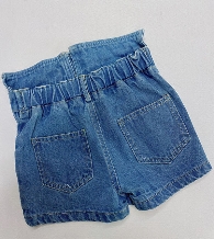 Girl' s high waist denim shorts 